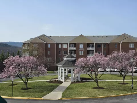 4444 Pheasant Ridge Rd #201, Roanoke, VA 24014