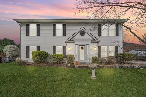 37 Gala Dr, Roanoke, VA 24019