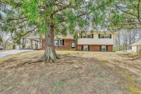 3508 Kenwick Trl, Roanoke, VA 24018