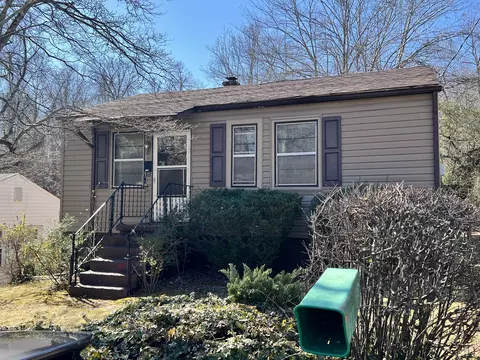 712 4th St, Martinsville, VA 24112