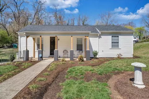 1706 Varnell Ave NE, Roanoke, VA 24012