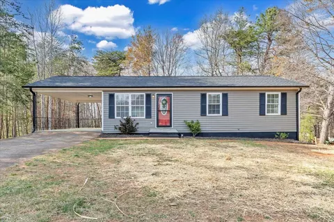 655 Flamingo Rd, Bassett, VA 24055