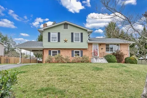 3339 Pamlico Dr, Roanoke, VA 24018