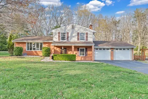 1829 Truman Hill Rd, Hardy, VA 24101