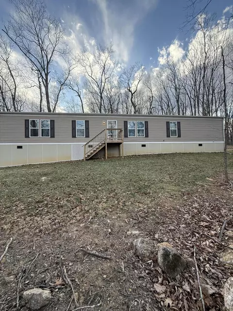 4942 Jeters Chapel Rd, Vinton, VA 24179