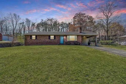 3167 Jae Valley Rd, Roanoke, VA 24014