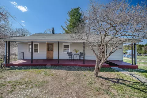 272 Pico Rd, Buchanan, VA 24066