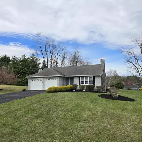 222 Tise St NE, Floyd, VA 24091