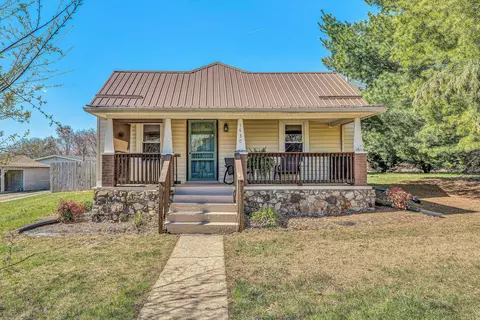 1430 Hearth Ln, Salem, VA 24153