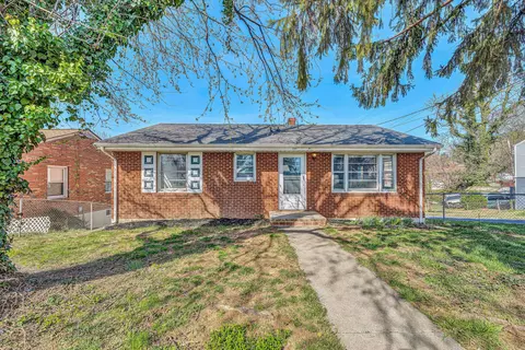 4201 Vermont Ave NW, Roanoke, VA 24017
