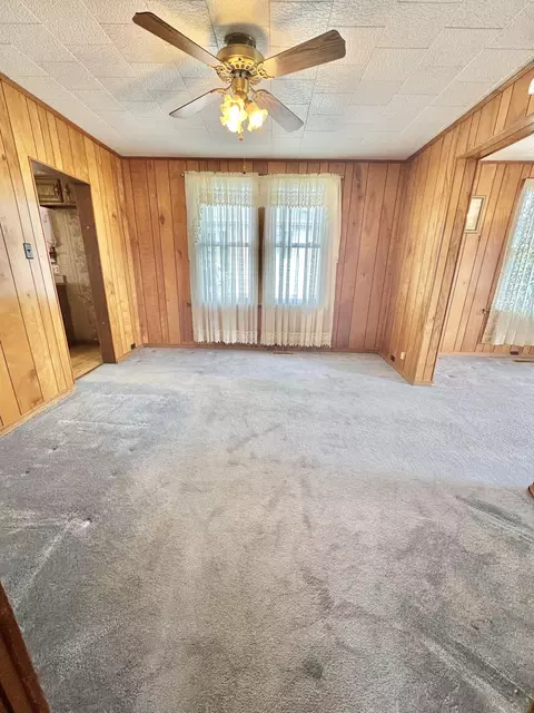 1240 W Jackson St, Covington, VA 24426 photo 18
