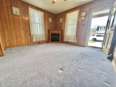 1240 W Jackson St, Covington, VA 24426 photo 14