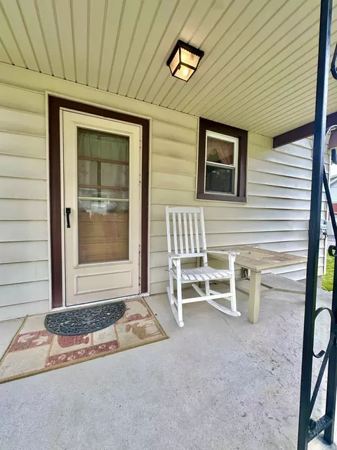 1240 W Jackson St, Covington, VA 24426 photo 29
