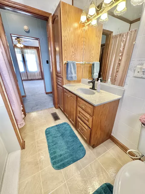 1240 W Jackson St, Covington, VA 24426 photo 25