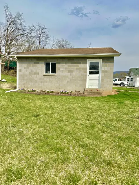 1240 W Jackson St, Covington, VA 24426 photo 30