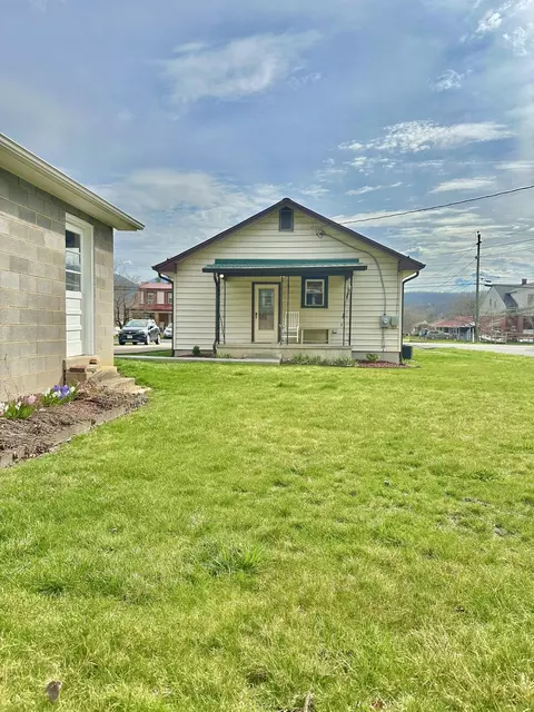 1240 W Jackson St, Covington, VA 24426 photo 34