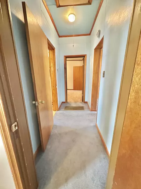 1240 W Jackson St, Covington, VA 24426 photo 27