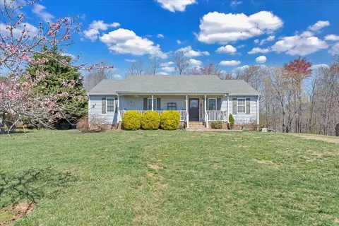 2281 Smith Mountain Lake Pkwy, Huddleston, VA 24104