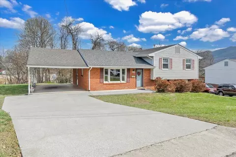 316 Houston Ave NE, Roanoke, VA 24012