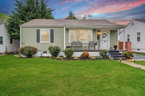 3315 Birchlawn Ave NW, Roanoke, VA 24012