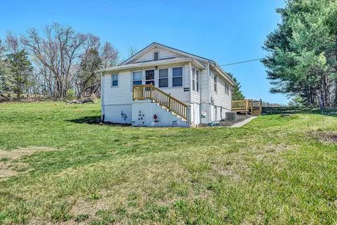 25686 Lee Hwy, Buchanan, VA 24066