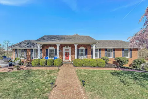 76 Westridge Dr, Daleville, VA 24083
