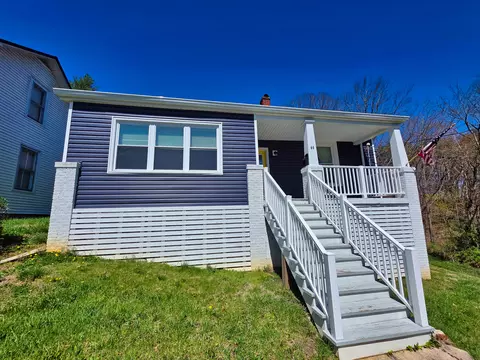 44 Bath St, Clifton Forge, VA 24422