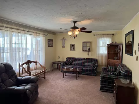 Living - 1615 Dolly Ann Dr, Covington, VA 24426 photo 1 of 2