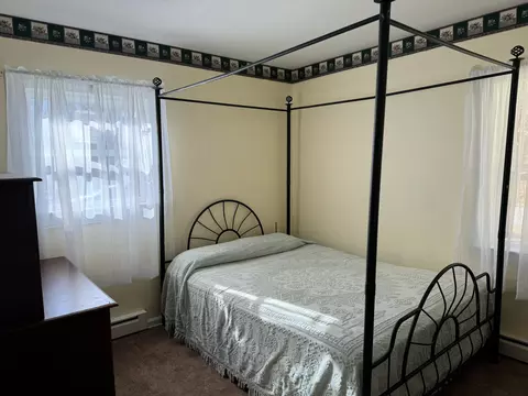Bedroom - 1615 Dolly Ann Dr, Covington, VA 24426 photo 1 of 3