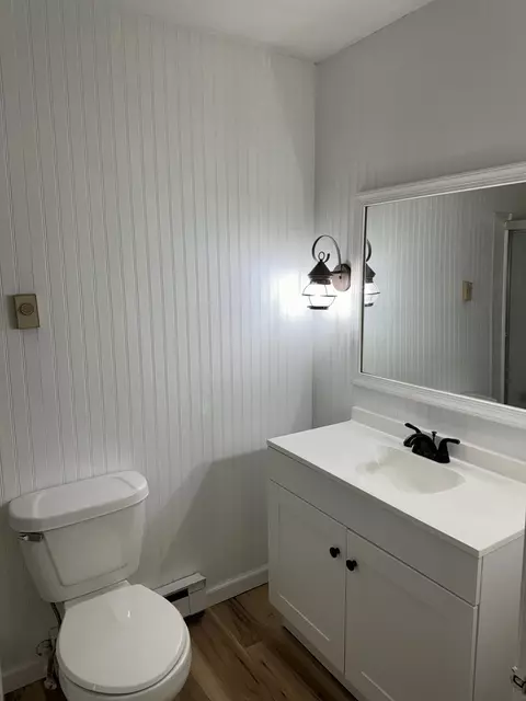 Bath - 1615 Dolly Ann Dr, Covington, VA 24426 photo 1 of 2