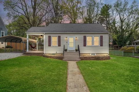 2610 Cornell Dr NW, Roanoke, VA 24012