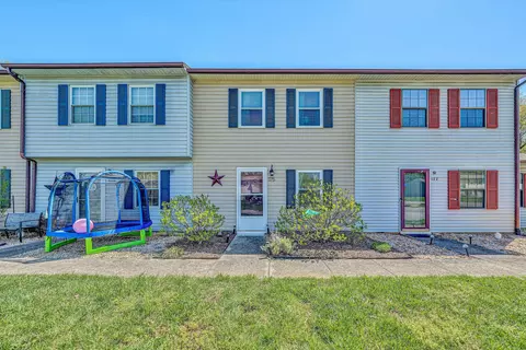 175 Tinkerview Dr, Cloverdale, VA 24077