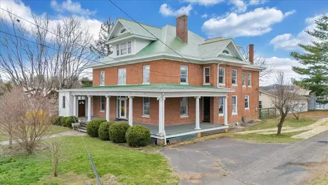 Exterior - 13 Giles Ave, Dublin, VA 24084 photo 30 of 37