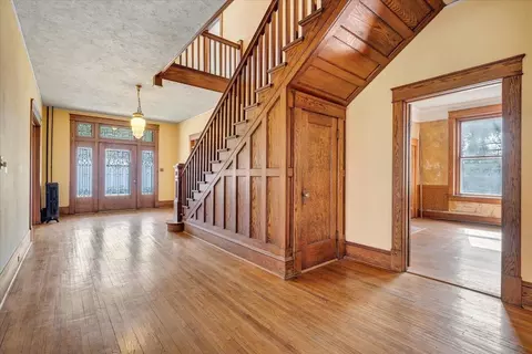 Entry Way - 13 Giles Ave, Dublin, VA 24084 photo 4 of 11