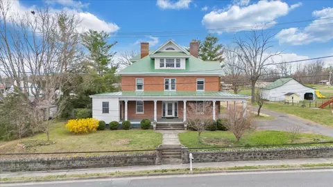 Exterior - 13 Giles Ave, Dublin, VA 24084 photo 35 of 37