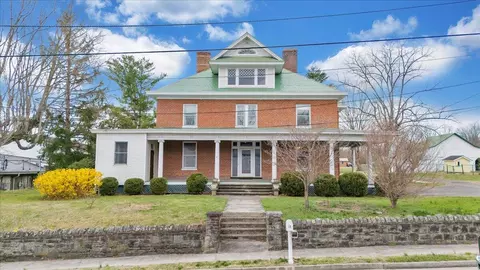 13 Giles Ave, Dublin, VA 24084
