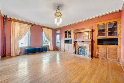 Living - 13 Giles Ave, Dublin, VA 24084 photo 7 of 14