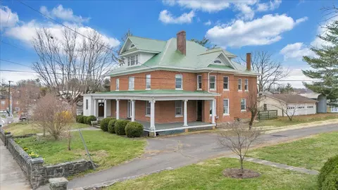 Exterior - 13 Giles Ave, Dublin, VA 24084 photo 31 of 37