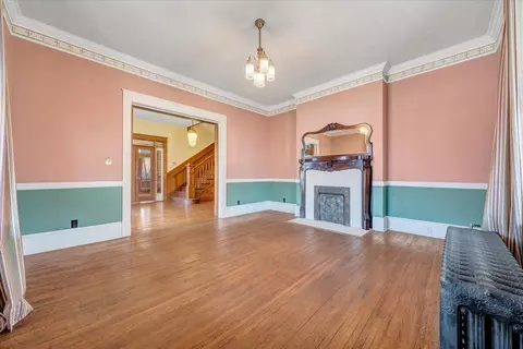 Living - 13 Giles Ave, Dublin, VA 24084 photo 3 of 14