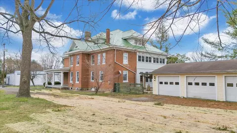 Other - 13 Giles Ave, Dublin, VA 24084 photo 2 of 27