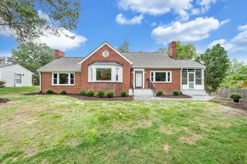 3254 Hastings Rd, Roanoke, VA 24018