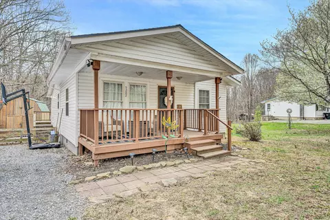 Exterior - 5282 Keffer Rd, Catawba, VA 24070 photo 4 of 5