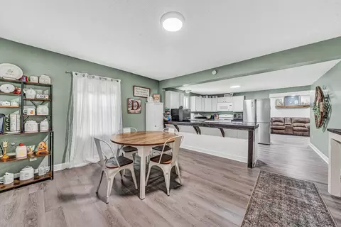 Dining - 5282 Keffer Rd, Catawba, VA 24070 photo 1 of 2