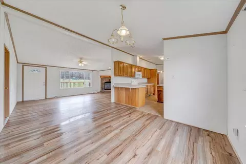 2281 Parrish Rd, Goodview, VA 24095 photo 8