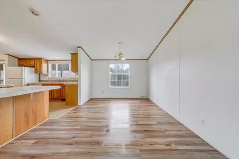 2281 Parrish Rd, Goodview, VA 24095 photo 6
