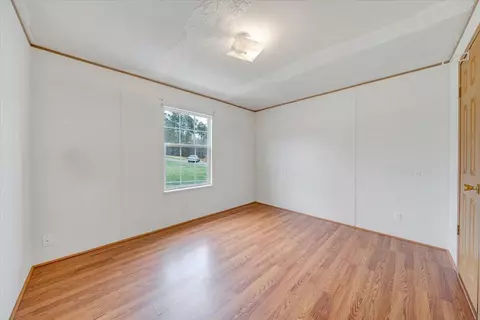 2281 Parrish Rd, Goodview, VA 24095 photo 25