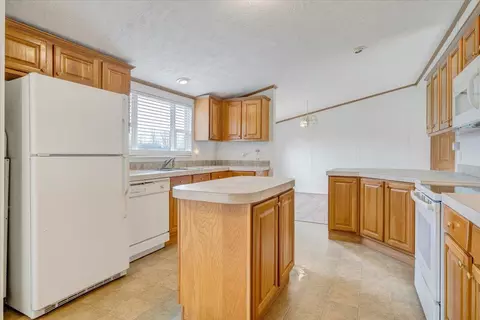 2281 Parrish Rd, Goodview, VA 24095 photo 14