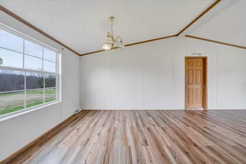 2281 Parrish Rd, Goodview, VA 24095 photo 10