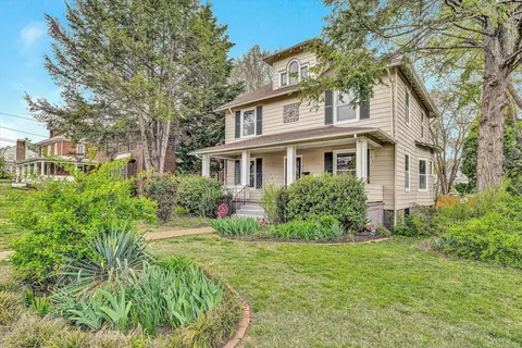 2135 Memorial Ave SW, Roanoke, VA 24015