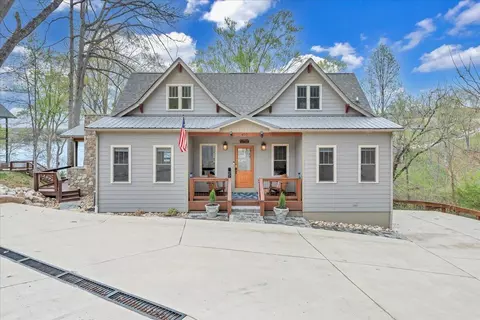 450 Coves Rd, Union Hall, VA 24176